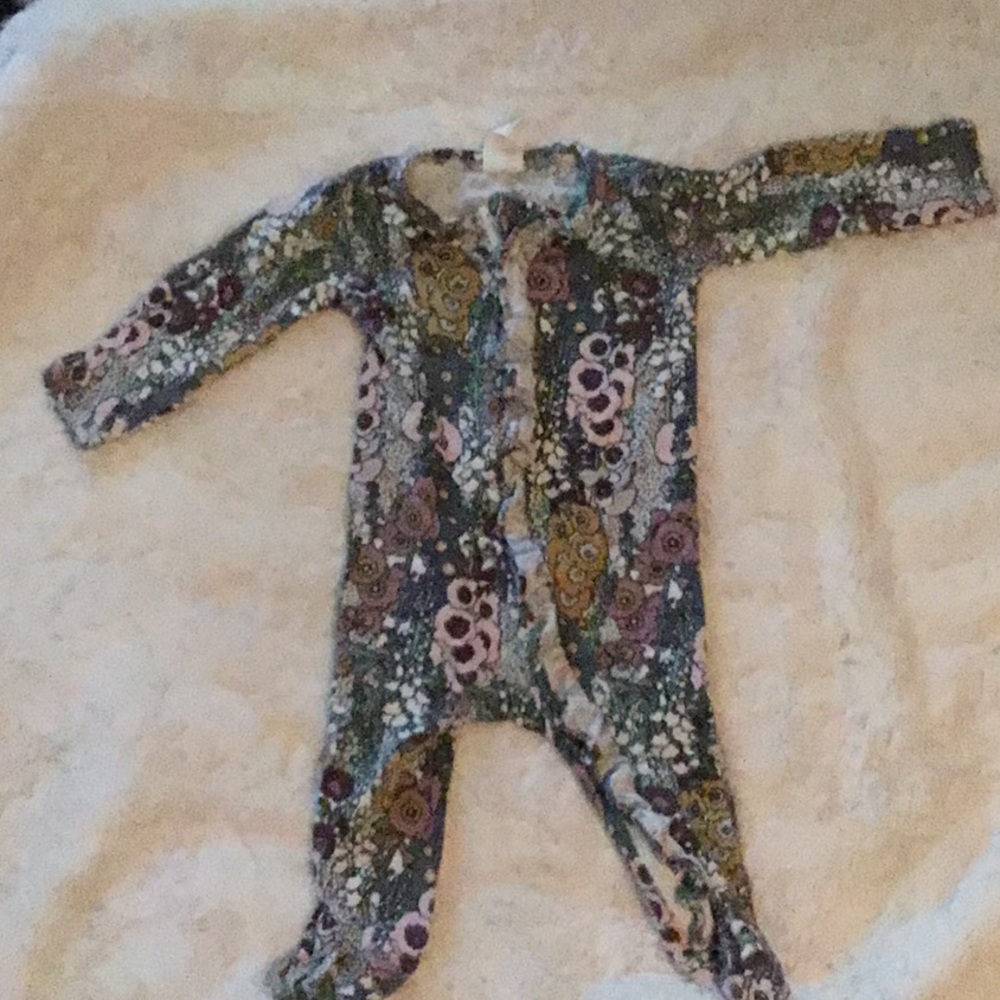 Kate Quinn footie hollyhock